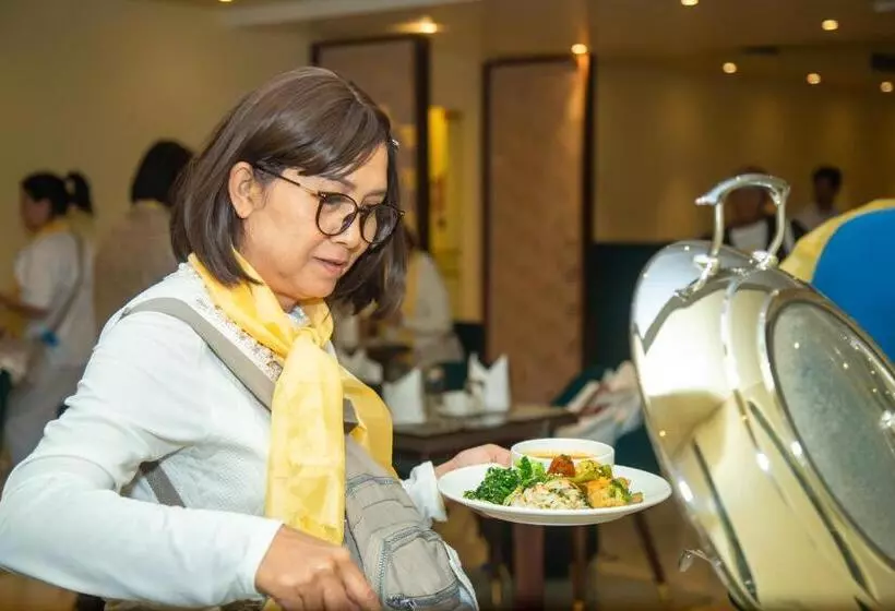 هتل Bhairahawa Garden Resort