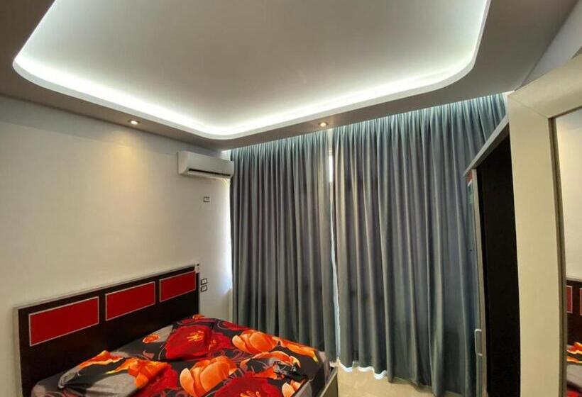 בית מלון כפרי Floger World