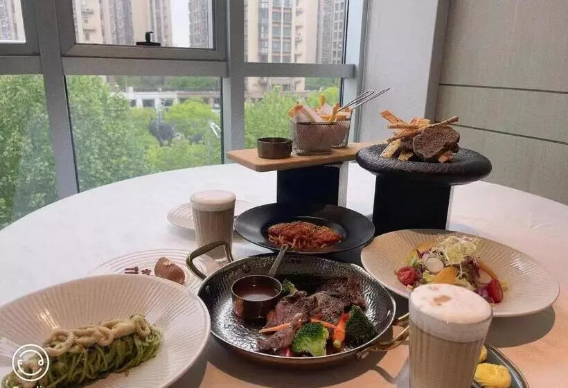 ホテル Holiday Inn Tongxiang