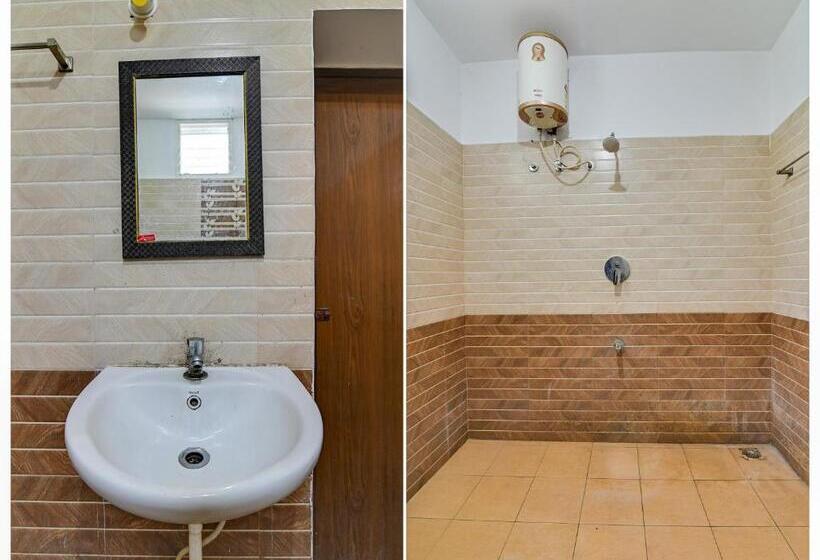 Hotel Oyo Flagship K V R Residency