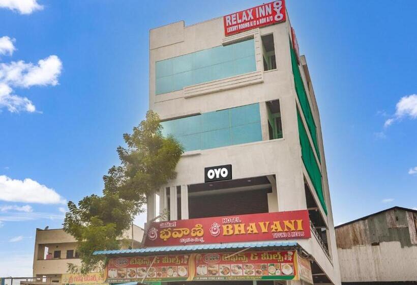 בית מלון כפרי Oyo Flagship Relax Inn