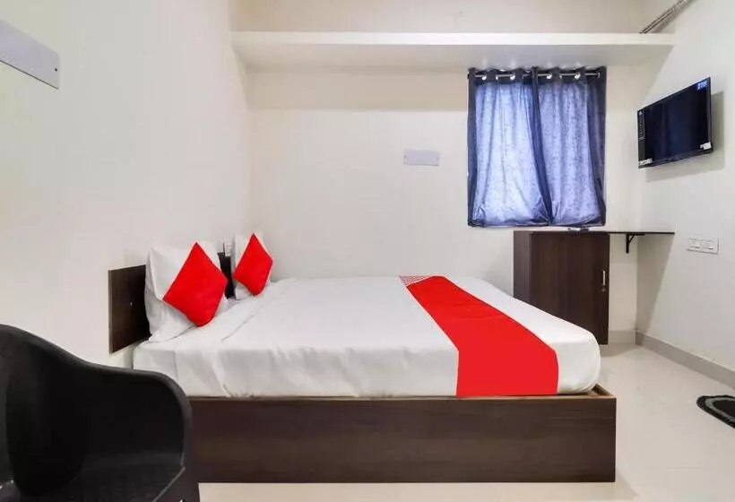 ホテル Oyo Flagship Relax Inn