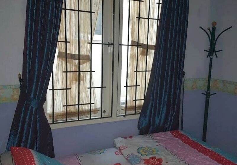 בית מלון כפרי Oyo Life 92781 Kost Parung Serab Syariah