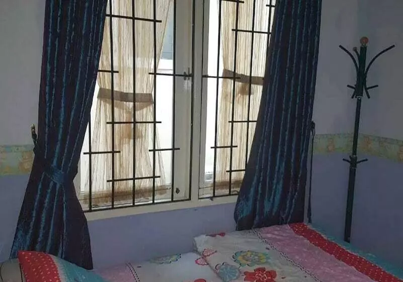 Hotelli Oyo Life 92781 Kost Parung Serab Syariah