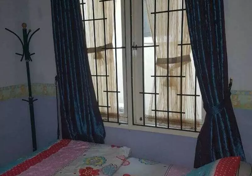 Hotelli Oyo Life 92781 Kost Parung Serab Syariah