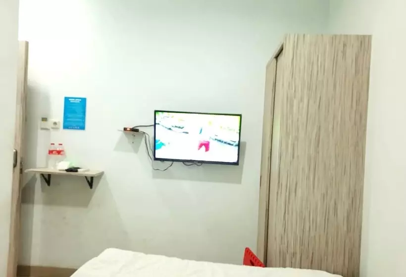 ホテル Oyo Life 92878 Kost Padma Syariah