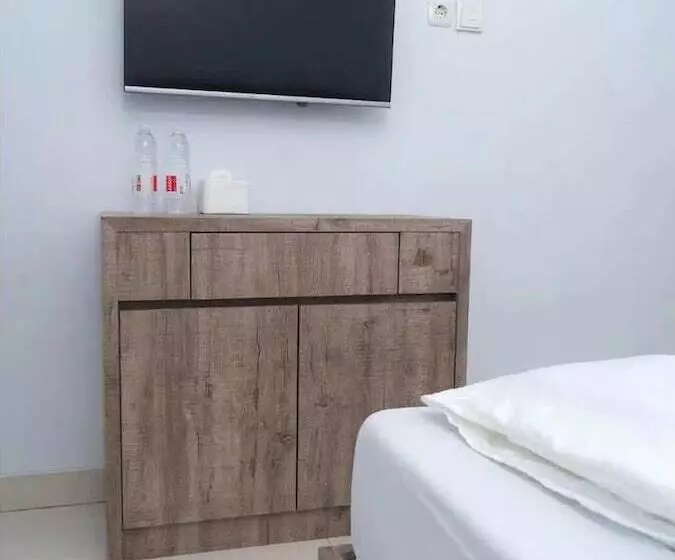 ホテル Oyo Life 92878 Kost Padma Syariah