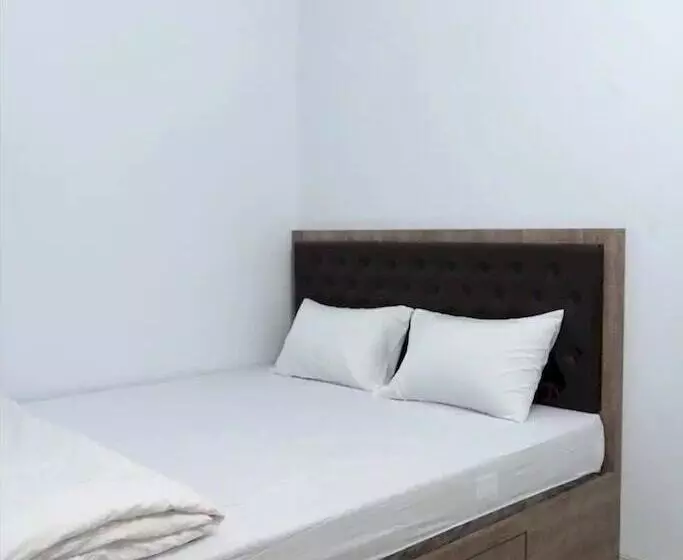 ホテル Oyo Life 92878 Kost Padma Syariah