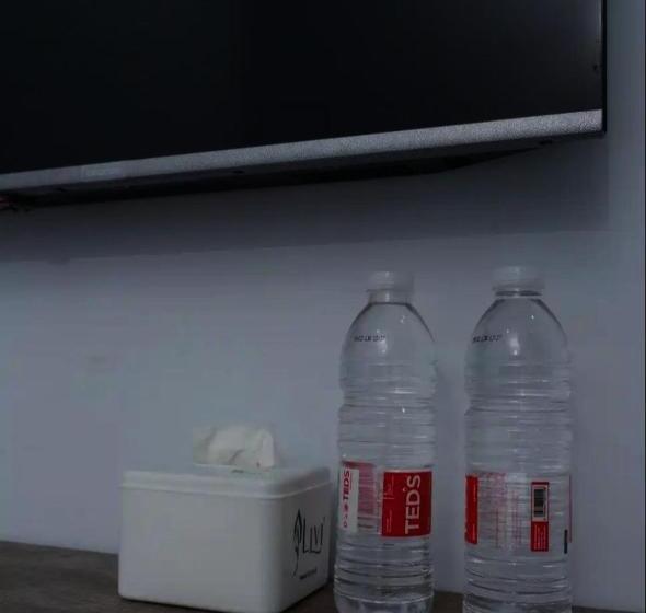 בית מלון כפרי Oyo Life 92878 Kost Padma Syariah