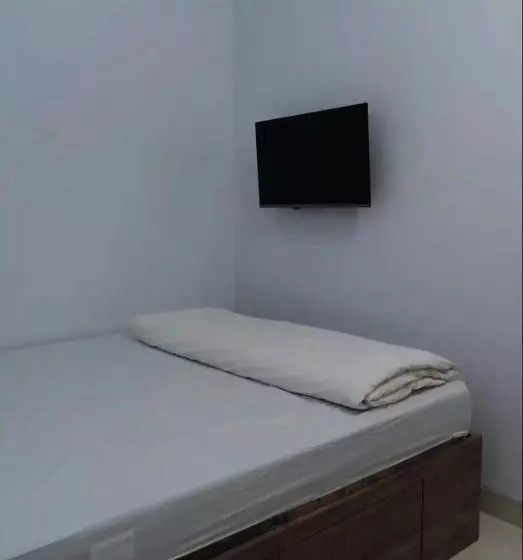 ホテル Oyo Life 92878 Kost Padma Syariah