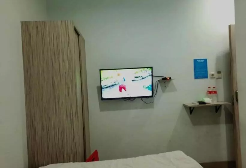 ホテル Oyo Life 92878 Kost Padma Syariah