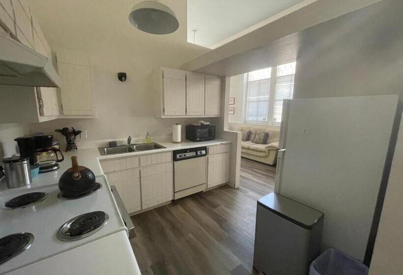 فندق The Carrick