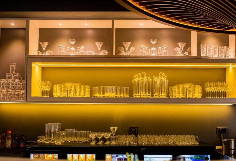 בית מלון כפרי The Imperial Inn