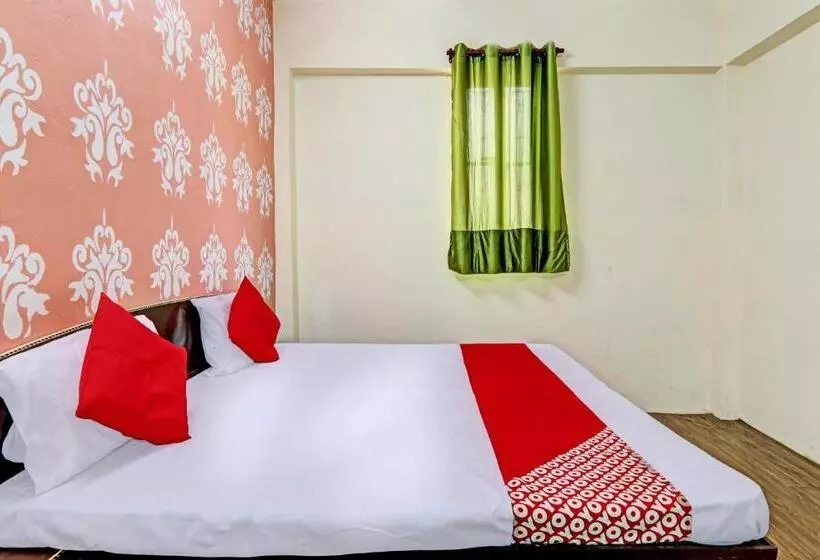 Oyo Flagship Hotel Night Bloom