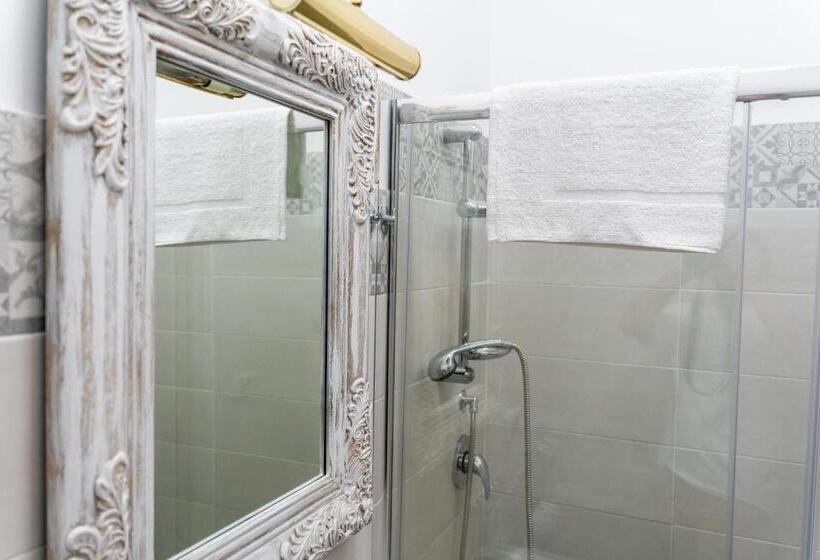 پانسیون Gennaro Holidays