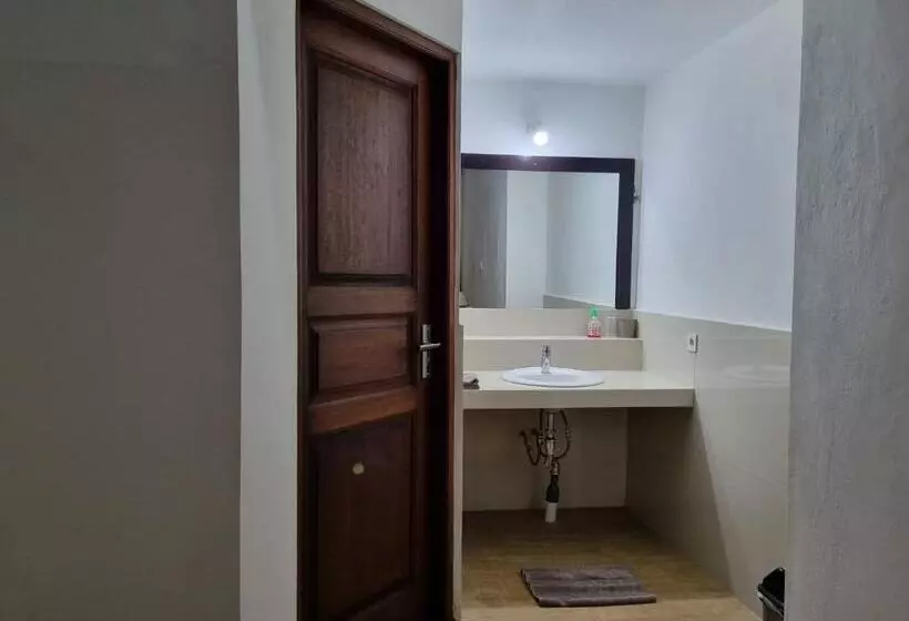Majatalo Mambul Garden Private Villa