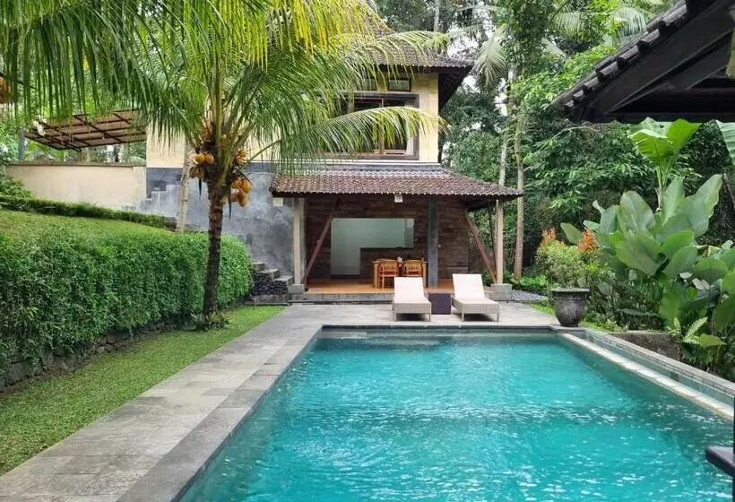 Majatalo Mambul Garden Private Villa