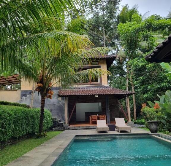 膳宿费 Mambul Garden Private Villa