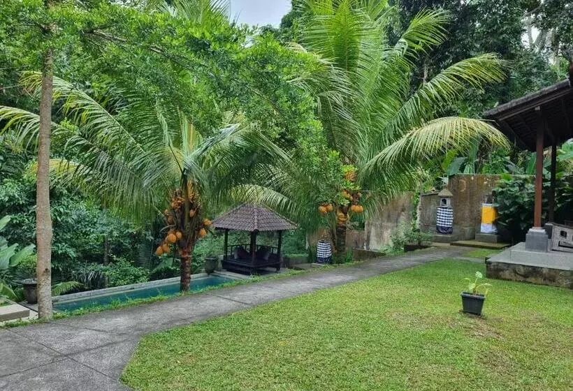 Majatalo Mambul Garden Private Villa