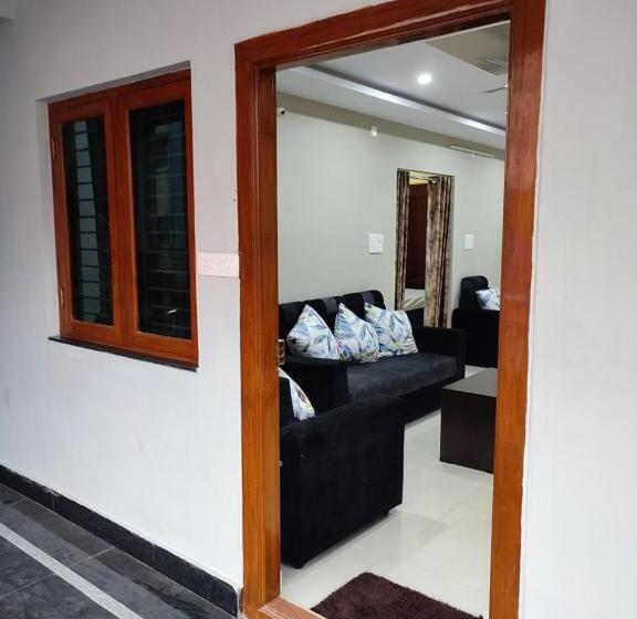 پانسیون Rahuls Castle