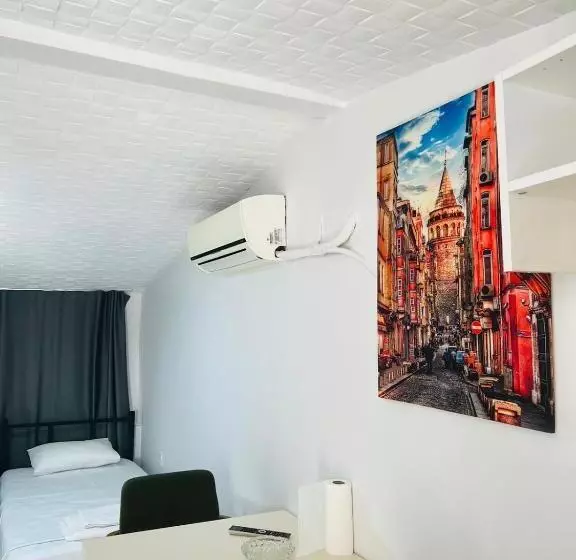 Red House Fatih