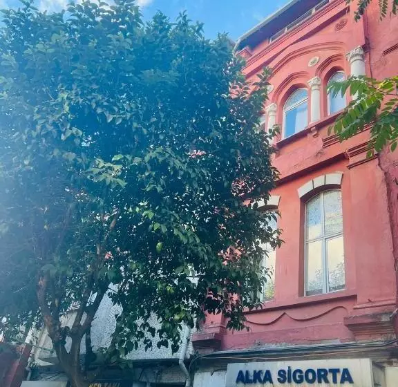 Red House Fatih