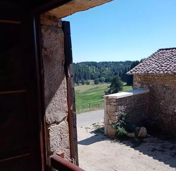 Aamiaismajoitus (B&B) Les Chambres De Solol