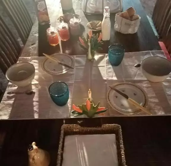 Aamiaismajoitus (B&B) Les Chambres De Solol