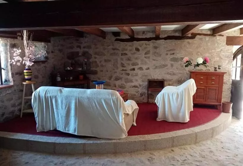 Aamiaismajoitus (B&B) Les Chambres De Solol