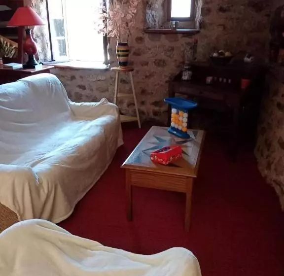 Aamiaismajoitus (B&B) Les Chambres De Solol