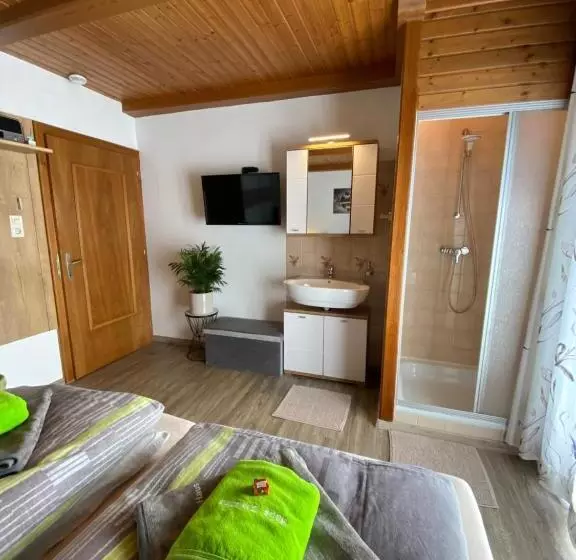 ベッドアンドブレックファースト Zimmer Haus Christina
