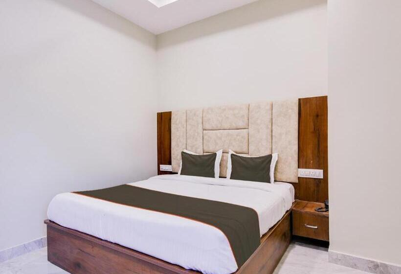 Collection O Hotel Simhadri Grand