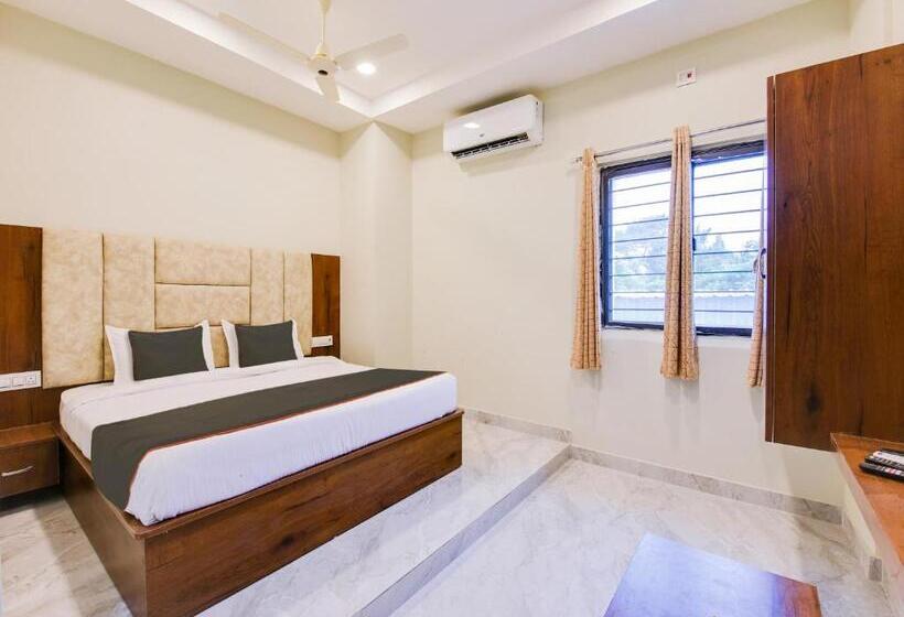 Collection O Hotel Simhadri Grand