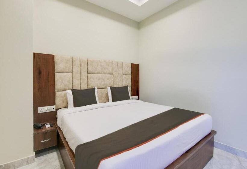 Collection O Hotel Simhadri Grand