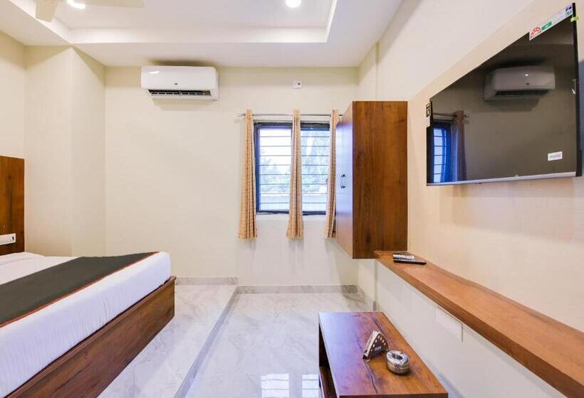 Collection O Hotel Simhadri Grand