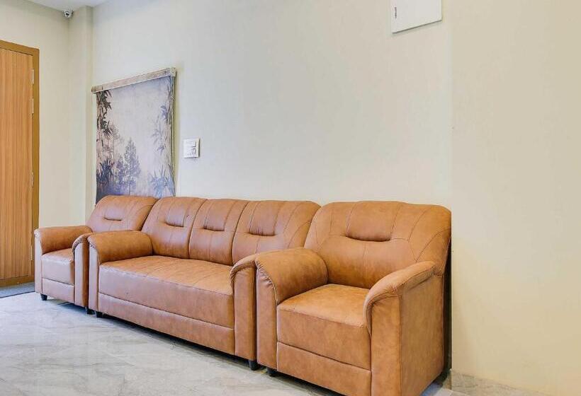 Collection O Hotel Simhadri Grand