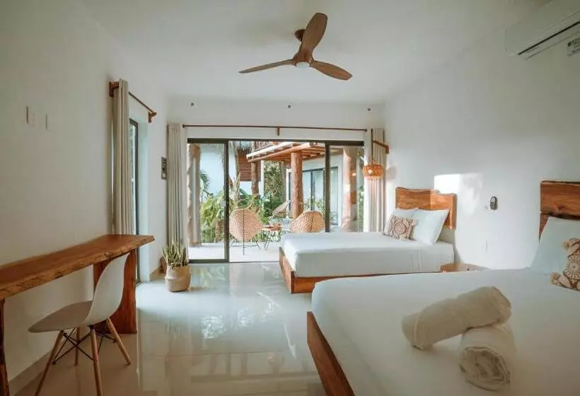 هتل Amarbacalar