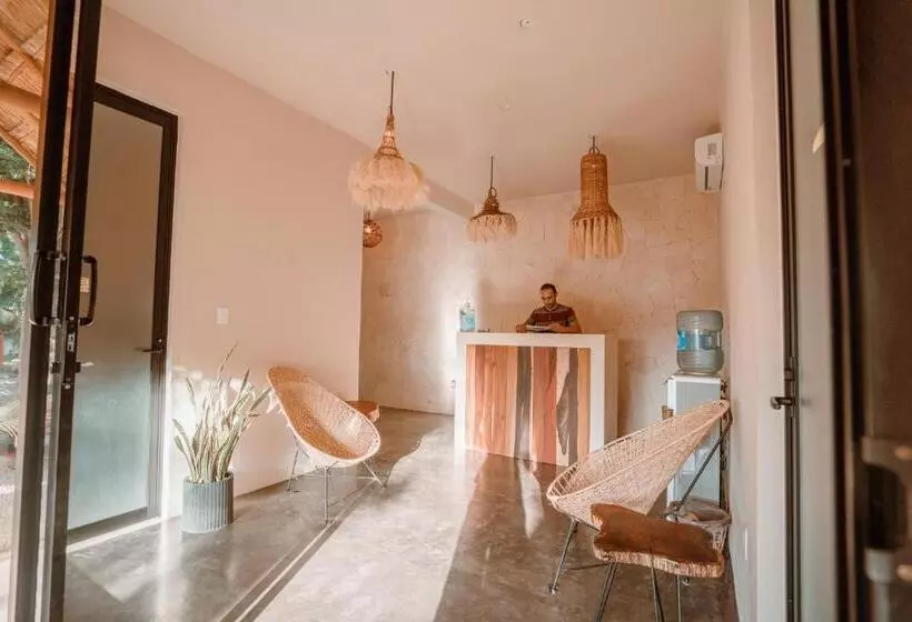 هتل Amarbacalar