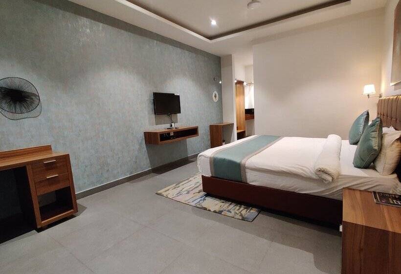 Hotel Chokar Dhani Raipur