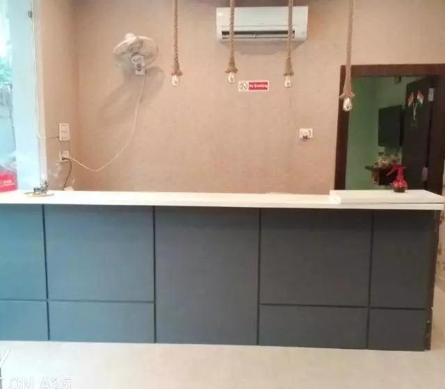 Hotelli D C Grand