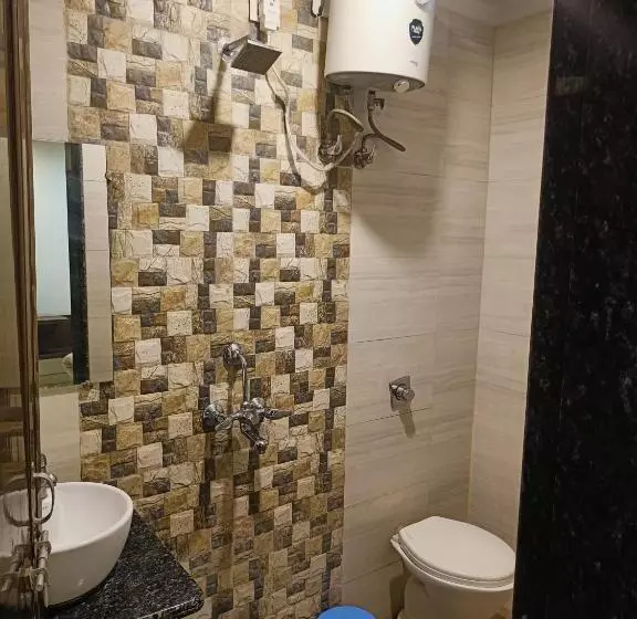 Hotelli D C Grand