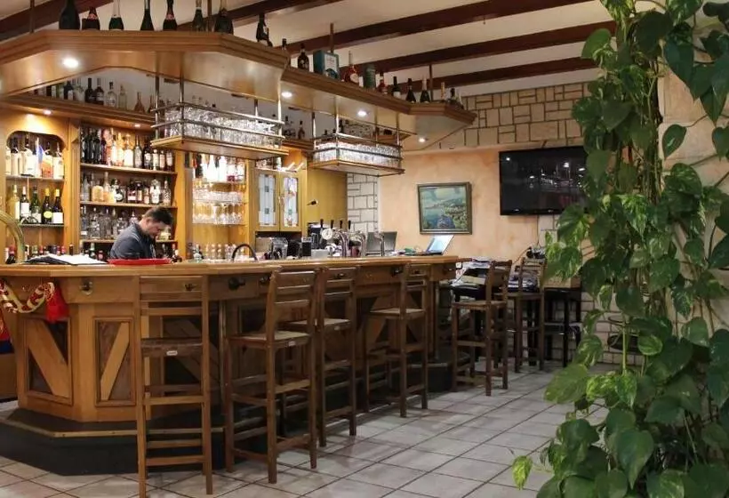 Hotelli Eggersheimer Hof