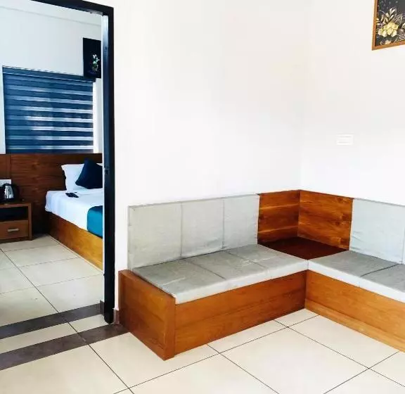 ホテル Regalia Wayanad