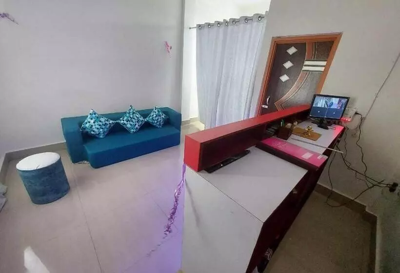 ホテル Spot On Hubash Home Stay
