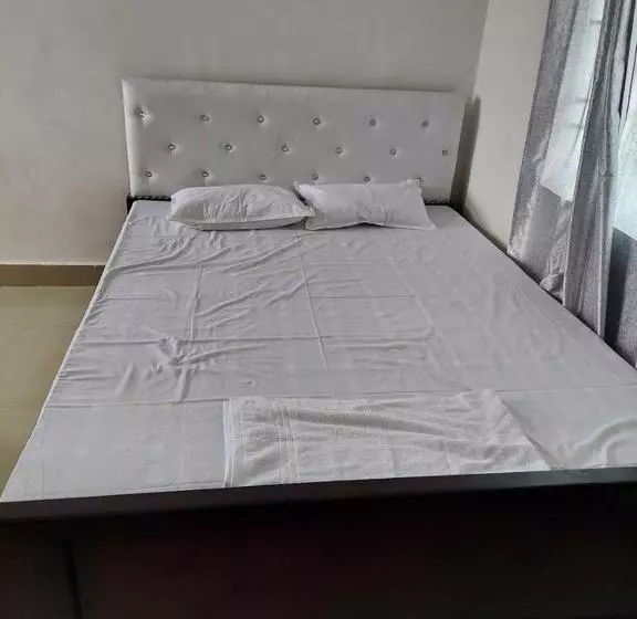 ホテル Spot On Hubash Home Stay