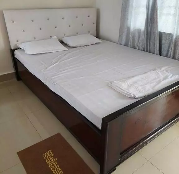 ホテル Spot On Hubash Home Stay