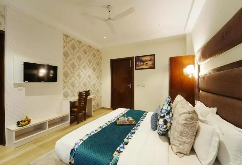 ホテル The Rose, Kasauli  A Four Star Lavish & Luxury