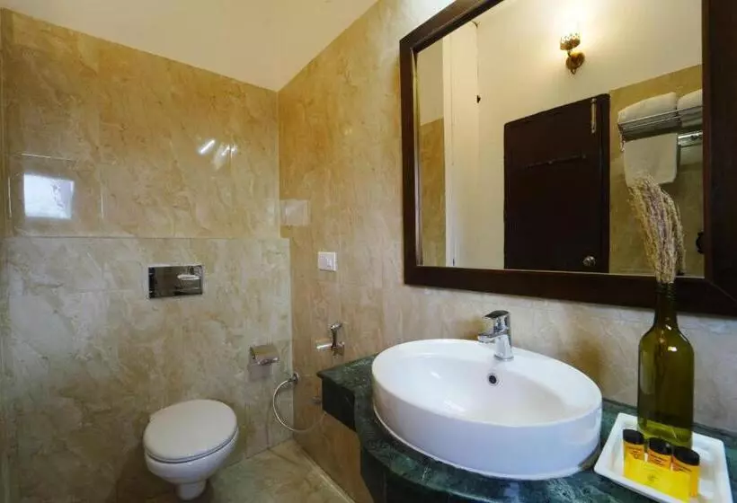 ホテル The Rose, Kasauli  A Four Star Lavish & Luxury