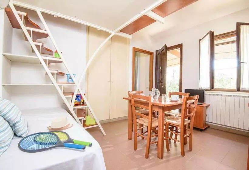 Isa Appartament Standard With Mezzanine, 4 Beds, Air Conditioning And Private Outdoor Area In Villag