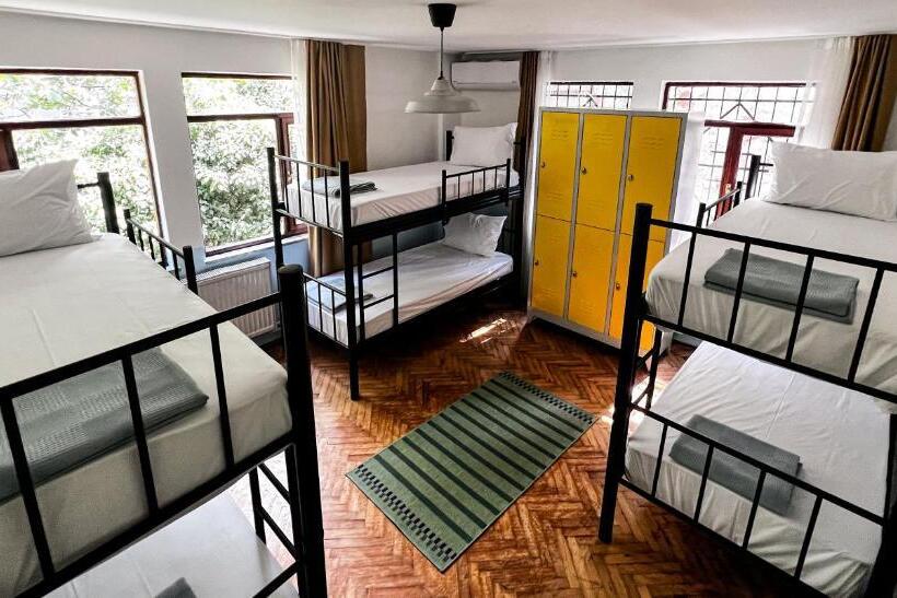 Koza Hostel Coffee & Chill